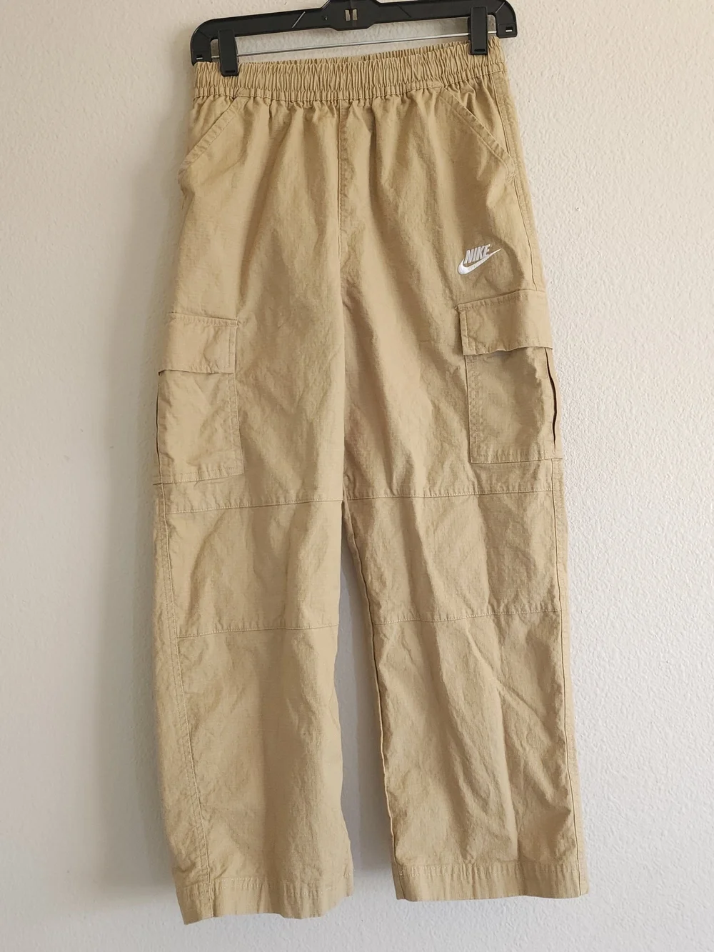 Nike Big Kids Sportswear Club Woven Cargo Pants Tan Khaki Size L